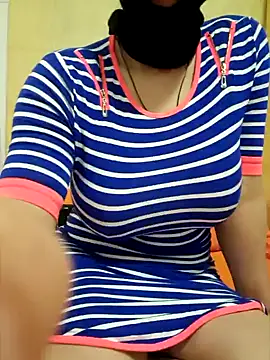 Snapshot of lamorbosa37 chatting on January 19, 2025, 2:17 pm lamorbosa37 online show from January 19, 2025, 2:17 pm