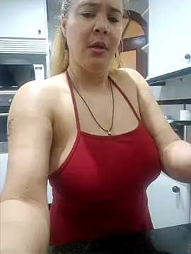 Snapshot of lamorbosa37 chatting on January 28, 2025, 5:56 pm lamorbosa37 online show from January 28, 2025, 5:56 pm