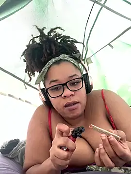 Snapshot of bustypothead chatting on September 10, 2025, 10:21 pm bustypothead online show from September 10, 2025, 10:21 pm