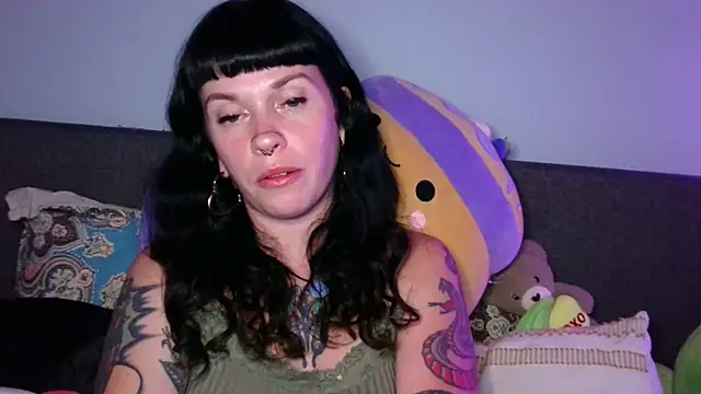 Marcelinegoddess online show from September 17, 2025, 4:03 am