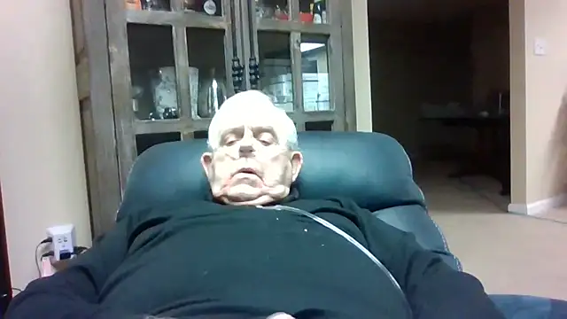 Snapshot of bootlegmanz chatting on January 19, 2026, 2:43 pm bootlegmanz online show from January 19, 2026, 2:43 pm