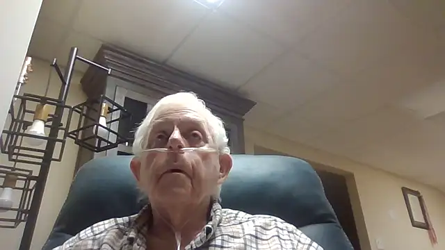 Snapshot of bootlegmanz chatting on February 13, 2026, 2:29 am bootlegmanz online show from February 13, 2026, 2:29 am