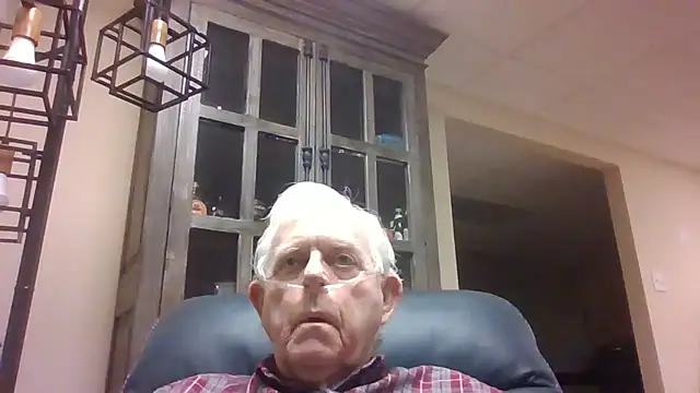 Snapshot of bootlegmanz chatting on February 14, 2026, 2:30 am bootlegmanz online show from February 14, 2026, 2:30 am