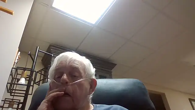 Snapshot of bootlegmanz chatting on February 21, 2026, 7:48 pm bootlegmanz online show from February 21, 2026, 7:48 pm