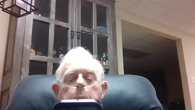 Snapshot of bootlegmanz chatting on February 22, 2026, 3:32 pm bootlegmanz online show from February 22, 2026, 3:32 pm