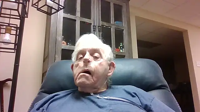 Snapshot of bootlegmanz chatting on February 23, 2026, 3:37 am bootlegmanz online show from February 23, 2026, 3:37 am