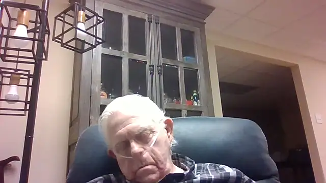 Snapshot of bootlegmanz chatting on February 26, 2026, 3:00 pm bootlegmanz online show from February 26, 2026, 3:00 pm