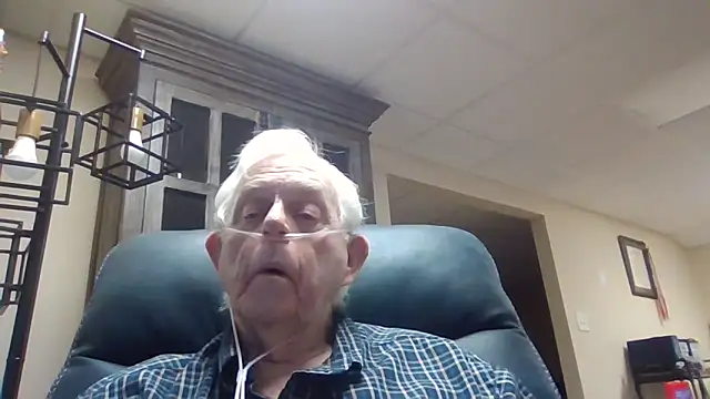 Snapshot of bootlegmanz chatting on February 27, 2026, 3:56 pm bootlegmanz online show from February 27, 2026, 3:56 pm