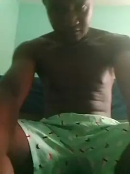 Algenis1232 online show from April 5, 2026, 5:21 pm