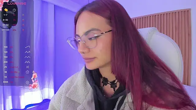 Snapshot of sophiecherry_ chatting on February 8, 2025, 4:47 am sophiecherry  online show from February 8, 2025, 4:47 am