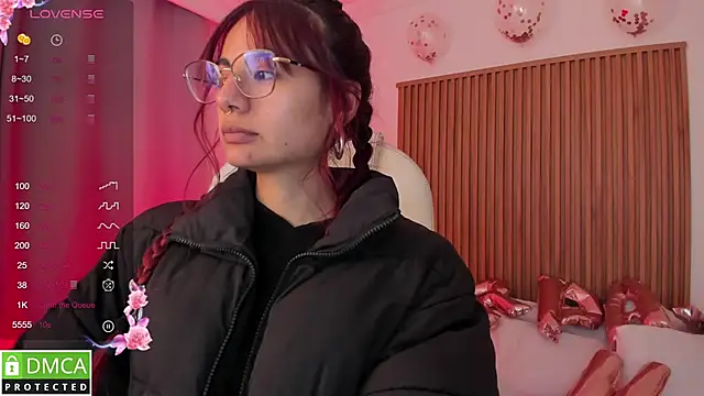 Snapshot of sophiecherry_ chatting on October 8, 2025, 6:22 am sophiecherry  online show from October 8, 2025, 6:22 am