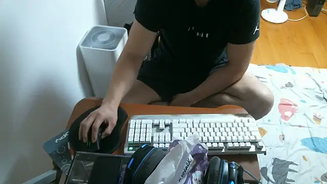 Snapshot of Stellan_0412 chatting on February 17, 2026, 3:19 pm Stellan 0412 online show from February 17, 2026, 3:19 pm