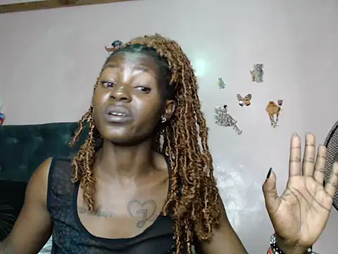 TrishaKalid online show from February 15, 2025, 12:59 am