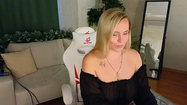 Charming Daphny online show from December 12, 2024, 10:34 am