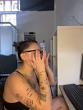 Hawitxui online show from October 26, 2025, 10:32 am