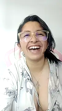 Snapshot of _Angelinaandrade_ chatting on December 7, 2024, 2:02 pm  Angelinaandrade  online show from December 7, 2024, 2:02 pm