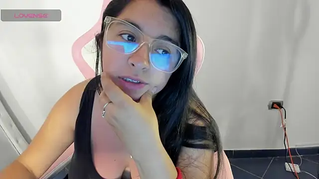 Snapshot of _Angelinaandrade_ chatting on March 4, 2025, 7:54 pm  Angelinaandrade  online show from March 4, 2025, 7:54 pm