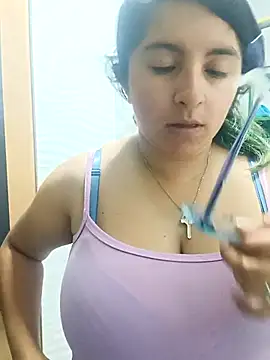 Snapshot of _Angelinaandrade_ chatting on October 24, 2025, 1:13 am  Angelinaandrade  online show from October 24, 2025, 1:13 am