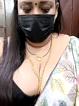 ashikaa r online show from January 7, 2025, 9:03 pm