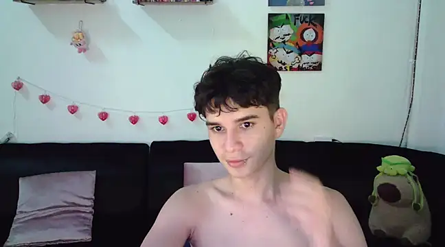 AndrewAnndCherry online show from February 5, 2025, 12:53 am