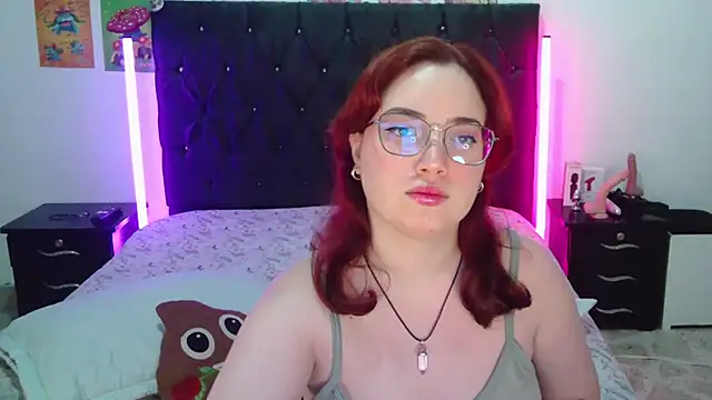 AndrewAnndCherry online show from November 4, 2025, 11:04 pm