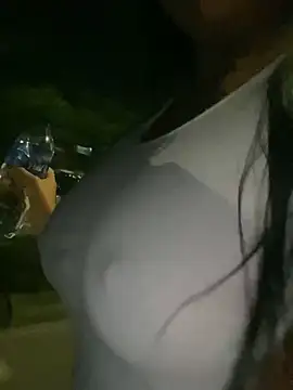 Snapshot of luisa16xxx chatting on December 6, 2024, 1:18 am luisa16xxx online show from December 6, 2024, 1:18 am