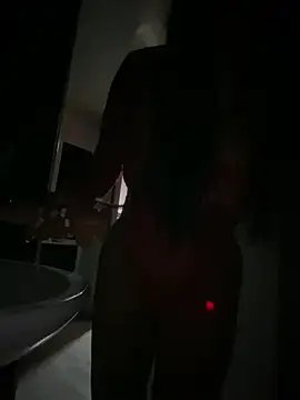 Snapshot of luisa16xxx chatting on January 21, 2025, 12:57 am luisa16xxx online show from January 21, 2025, 12:57 am