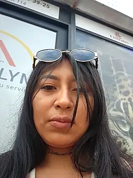 Snapshot of luisa16xxx chatting on October 17, 2025, 2:19 pm luisa16xxx online show from October 17, 2025, 2:19 pm