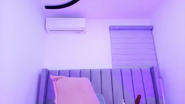 Brandhy v online show from February 5, 2026, 11:59 am