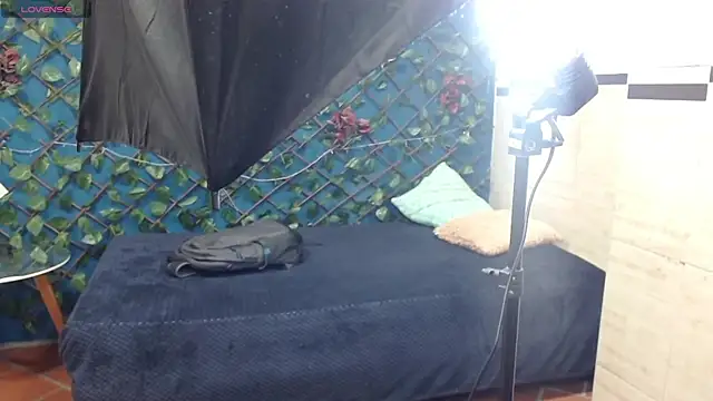 Waturox online show from January 22, 2025, 1:31 am