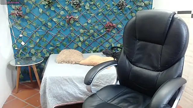 Waturox online show from October 7, 2025, 7:55 pm