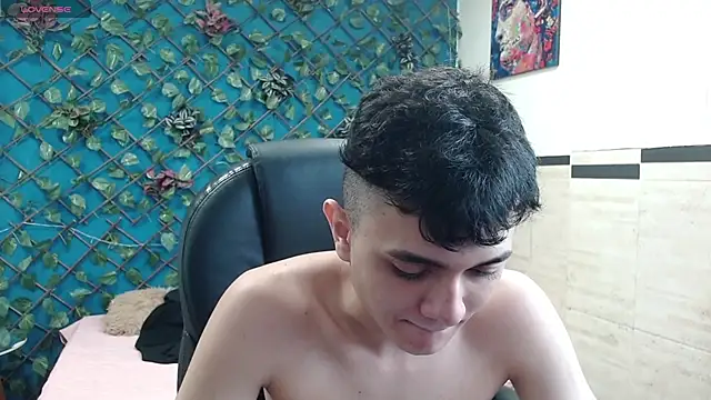 Waturox online show from October 25, 2025, 8:36 pm