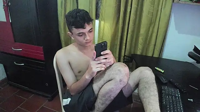 Waturox online show from March 11, 2026, 10:27 pm