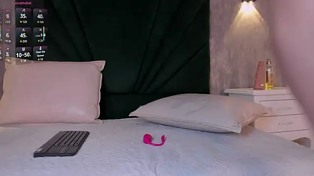 Alexiis Etereo online show from February 8, 2026, 9:02 am