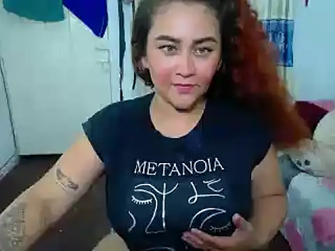 Snapshot of loly_bigbooty4u chatting on March 6, 2025, 3:24 am loly bigbooty4u online show from March 6, 2025, 3:24 am