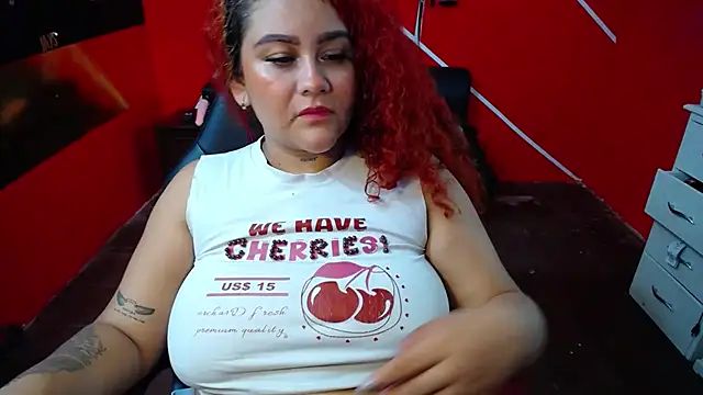 Snapshot of loly_bigbooty4u chatting on November 27, 2025, 7:21 am loly bigbooty4u online show from November 27, 2025, 7:21 am