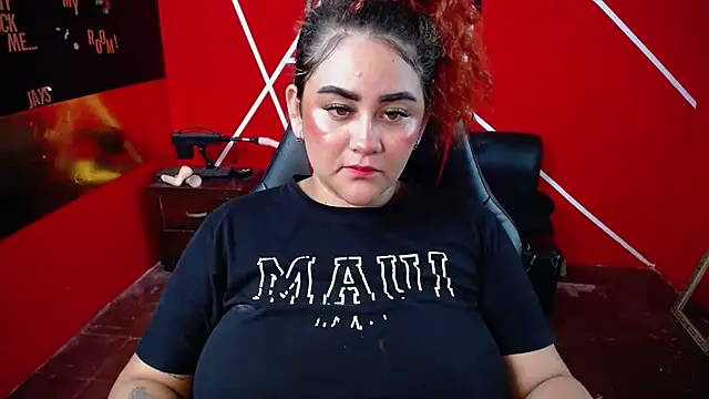 Snapshot of loly_bigbooty4u chatting on February 3, 2026, 5:27 am loly bigbooty4u online show from February 3, 2026, 5:27 am