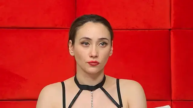 Snapshot of AliceMunro chatting on January 30, 2025, 9:47 pm AliceMunro online show from January 30, 2025, 9:47 pm