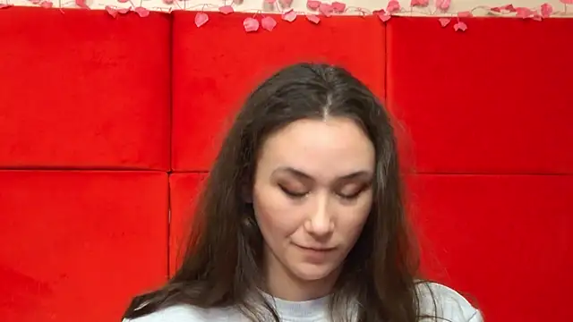 Snapshot of AliceMunro chatting on February 6, 2025, 9:49 pm AliceMunro online show from February 6, 2025, 9:49 pm