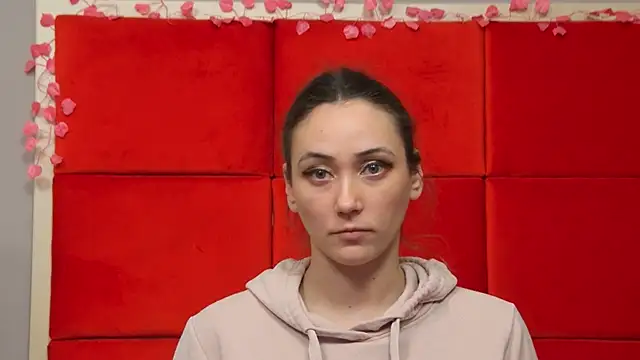 Snapshot of AliceMunro chatting on February 22, 2025, 9:15 pm AliceMunro online show from February 22, 2025, 9:15 pm