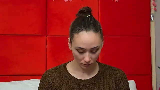 Snapshot of AliceMunro chatting on March 4, 2025, 7:54 pm AliceMunro online show from March 4, 2025, 7:54 pm