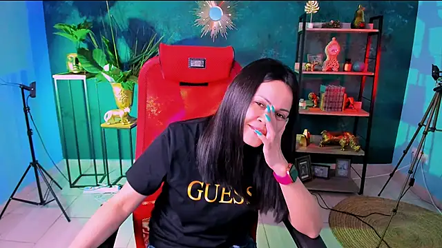 KarolinaRobinson online show from February 15, 2025, 6:23 pm