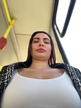 Snapshot of Accole chatting on September 11, 2025, 6:35 am Accole online show from September 11, 2025, 6:35 am