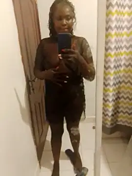 melaninebony1 online show from December 4, 2025, 9:45 pm