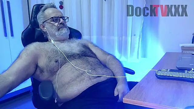 DockTVXXX online show from September 20, 2025, 2:34 am