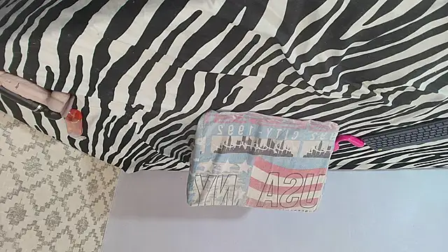 Chantal taylor  online show from February 6, 2025, 3:09 pm