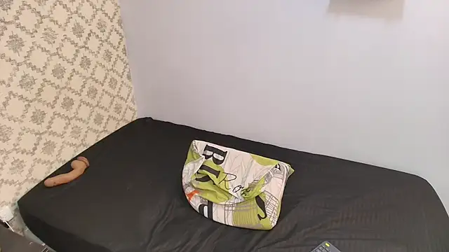 Chantal taylor  online show from February 19, 2025, 6:21 pm