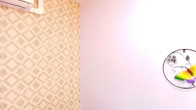 Chantal taylor  online show from September 19, 2025, 12:06 pm