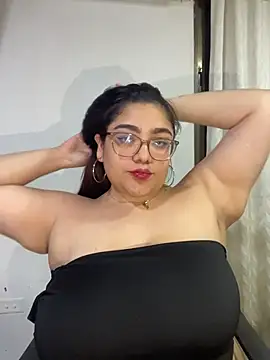 KathyGonzalez online show from November 21, 2025, 11:14 pm