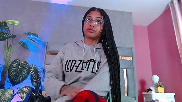 JuliaRose ks online show from October 8, 2025, 12:14 pm